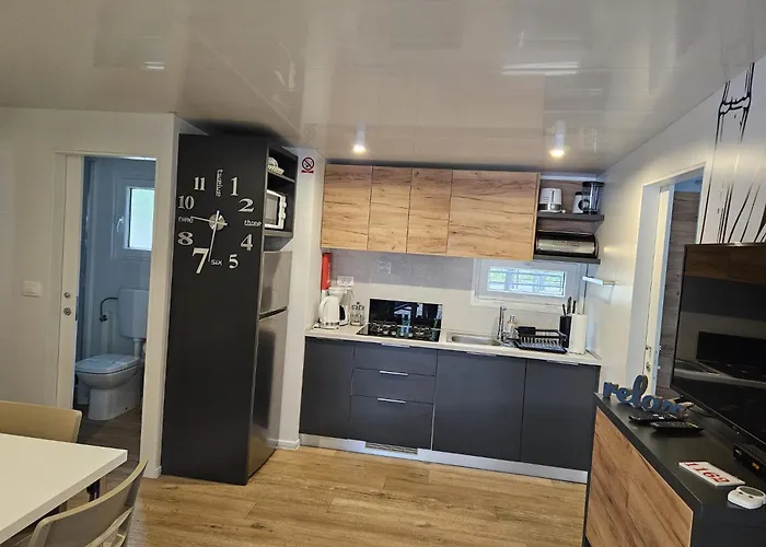 Mobile My Place Биоград-на-Мору